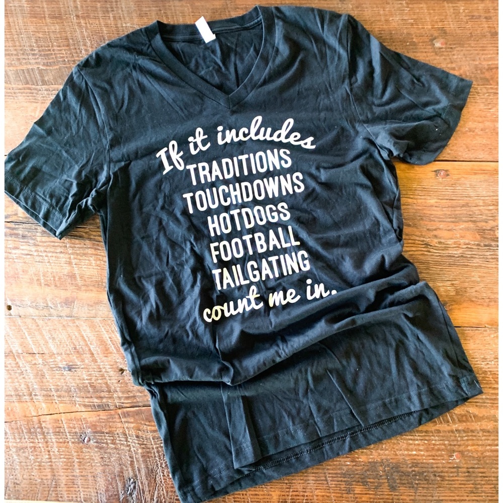 Football graphic tee 🏈